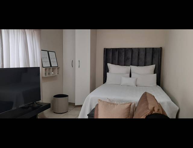 1 bed property to rent in SUNNYRIDGE